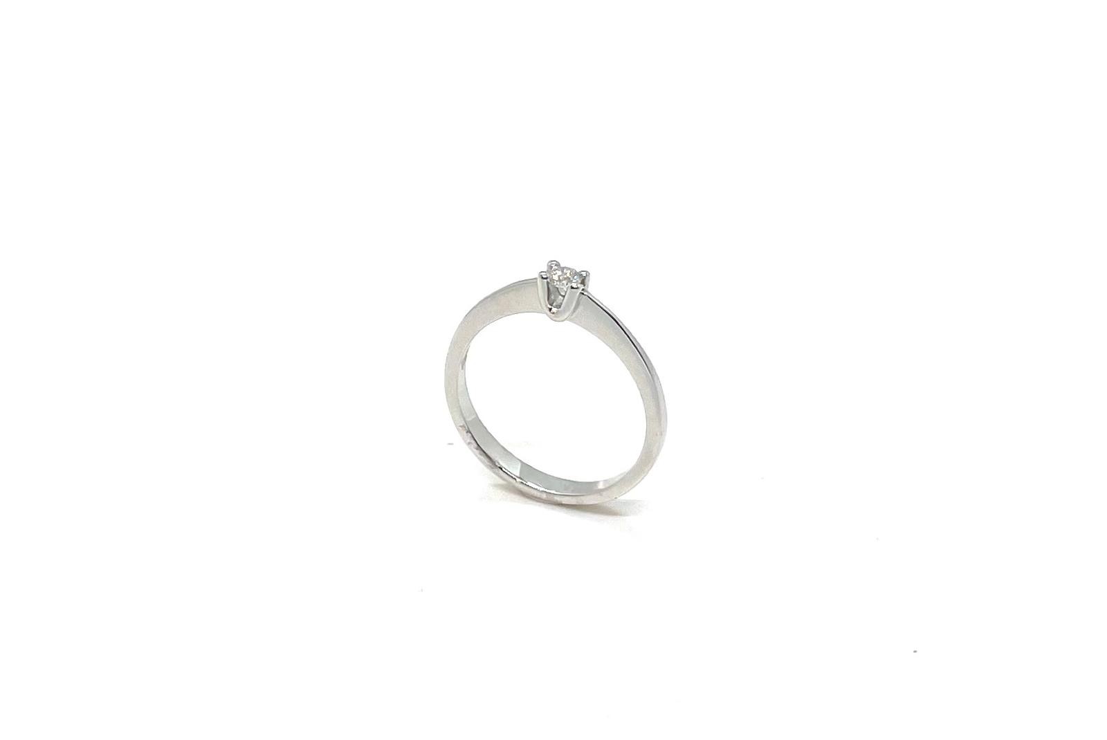 anell solitari or blanc 18kt diamant 0,10ct - Imatge 2