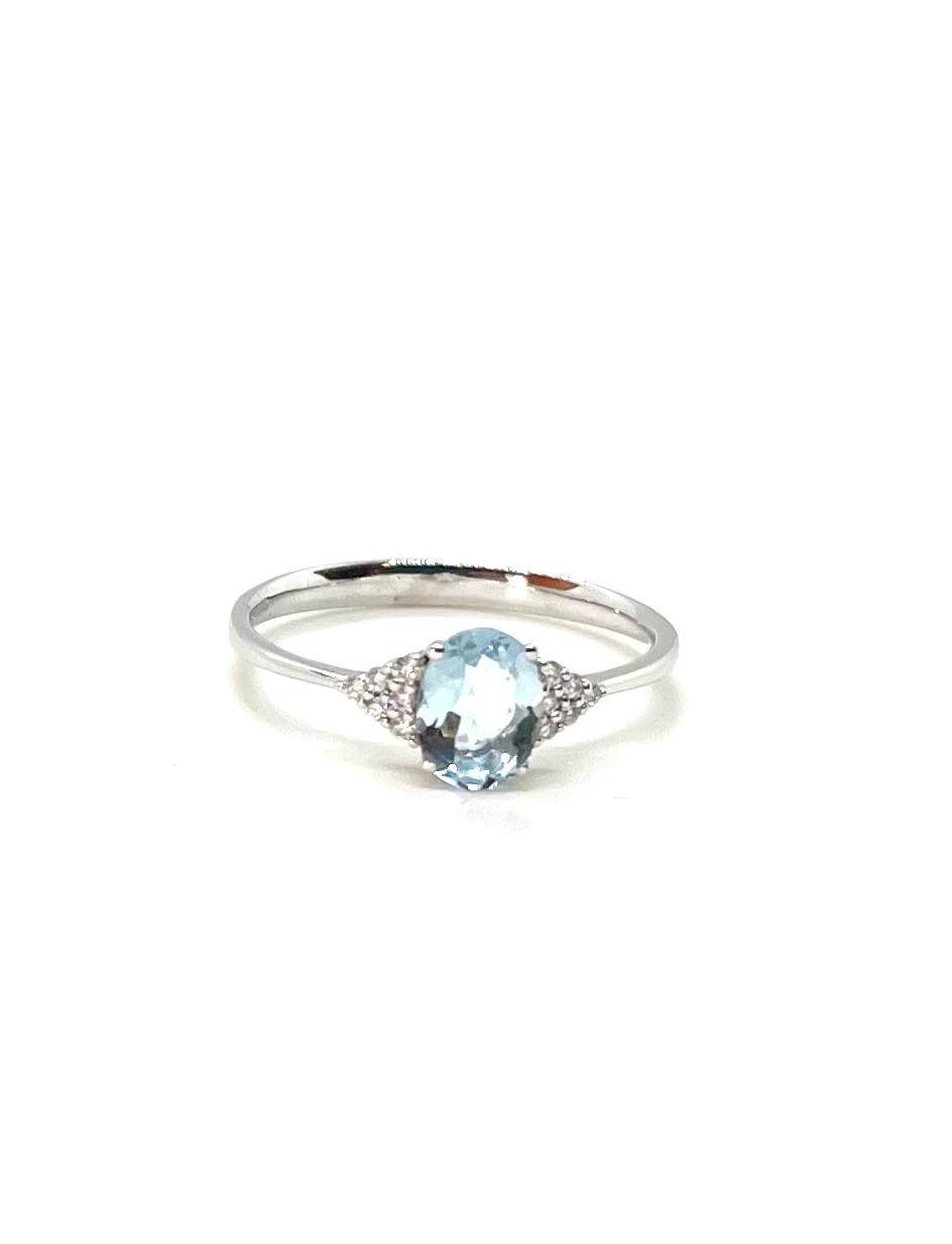 Anell or blanc aiguamarina diamants